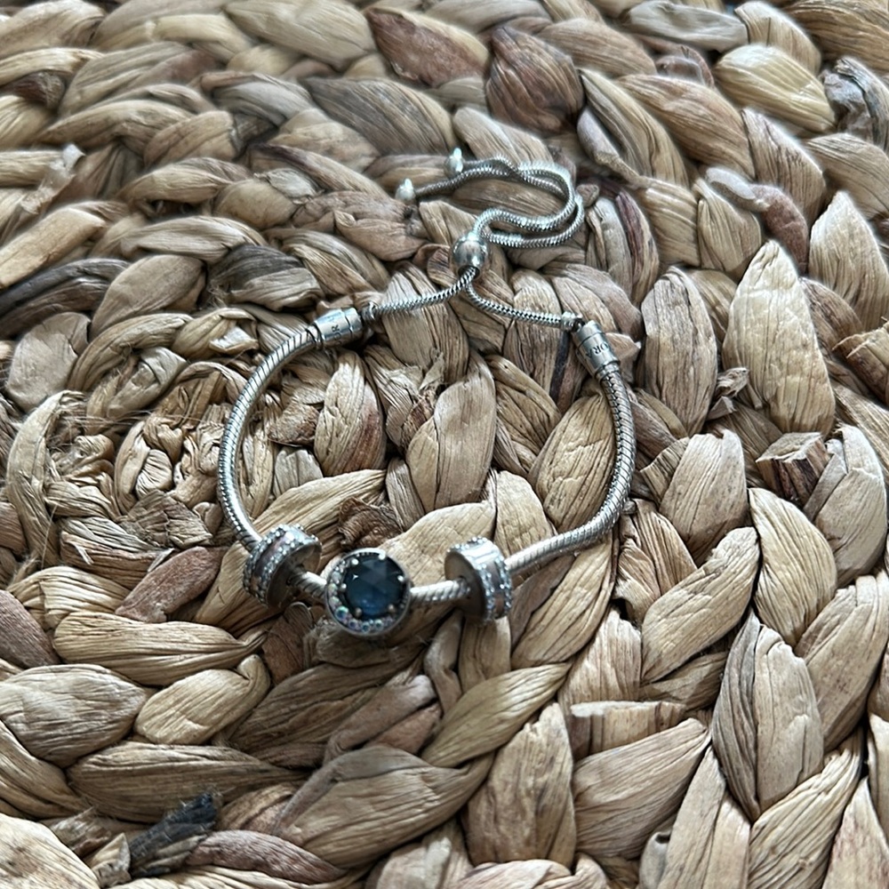 Pandora Silver, Bolo Bracelet with 2 stoppers, 1 bead